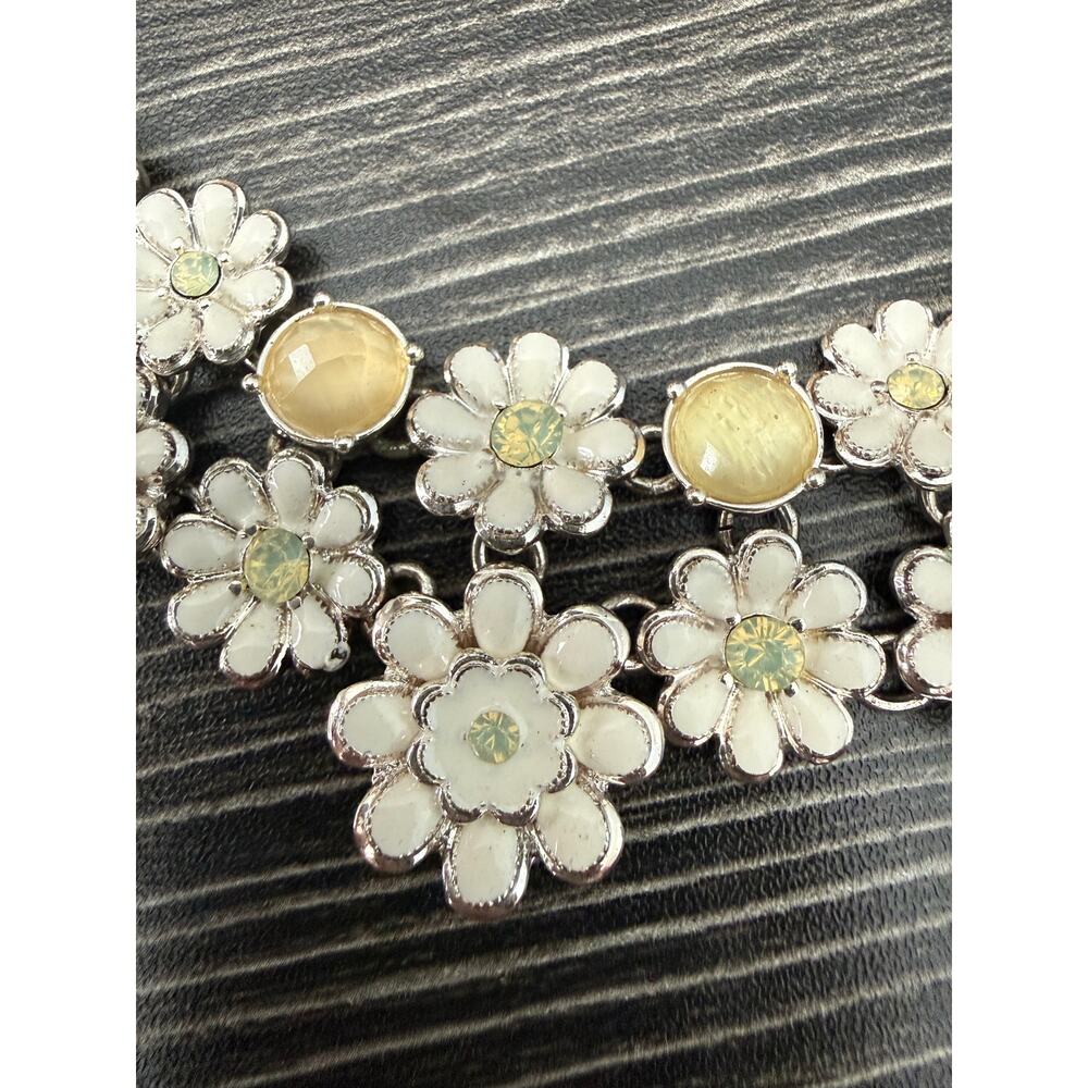 Daisy Chain & Rhinestone Layered Necklace - Picture 5 of 5